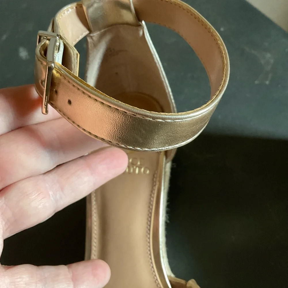 Vince Camuto Gold and Silver Metallic wedge sandals. Size 9.5